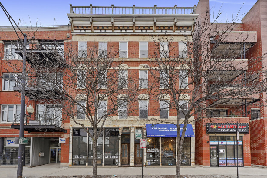 Primary Photo - 1338 W Madison St