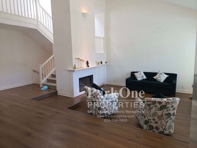 Building Photo - Amazing One of a Kind Home in the Heart of Danville with Pool & Views!