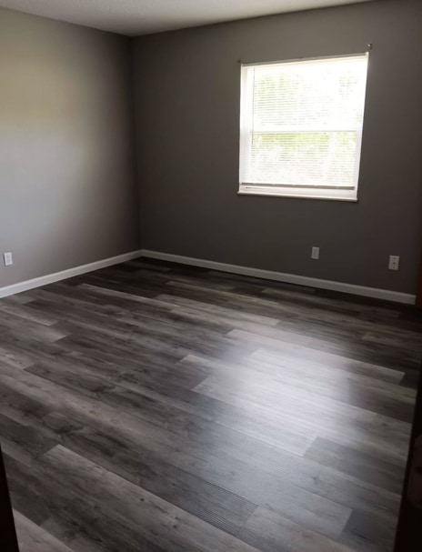 Building Photo - 311 Cedarview Ct