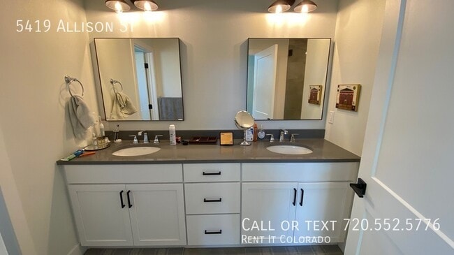 Building Photo - 5419 Allison St