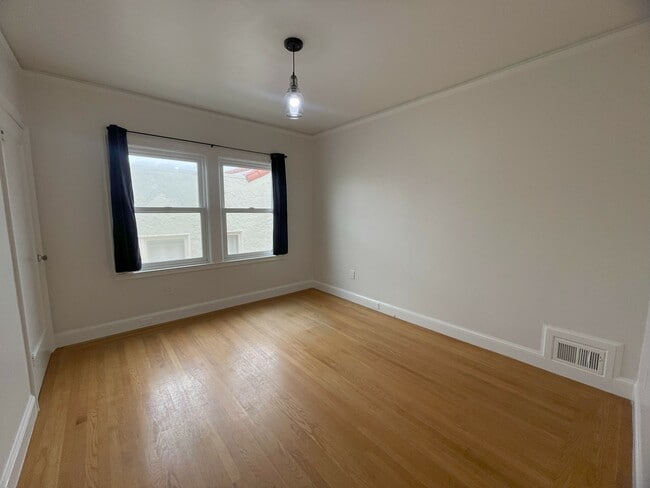 Building Photo - 2717 34th Ave