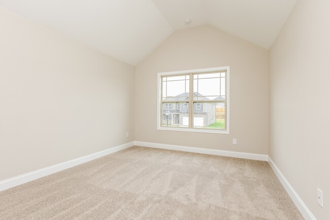 Building Photo - 1180 Black Oak Cir, Clarksville, TN