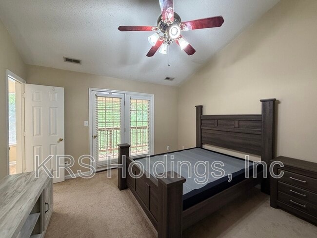 Building Photo - 940 Allendale Dr