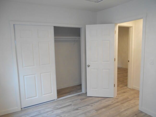 Building Photo - Completely Remodeled Home in Vibrant Sellw...