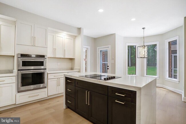 Building Photo - 11109 Elmview Pl