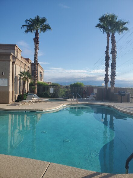 Building Photo - 10401 N Saguaro Blvd