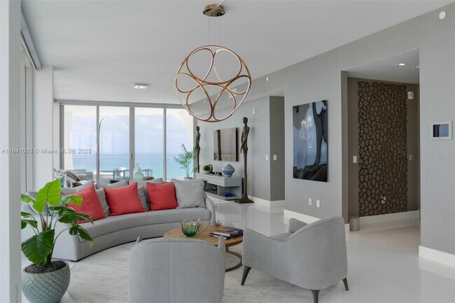 Building Photo - 16901 Collins Ave