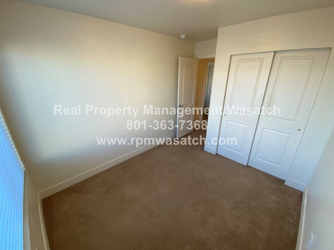 Building Photo - Modern 2 bed, 1 bath Townhome in Daybreak