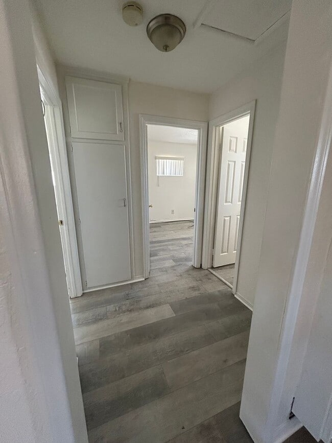 Building Photo - 759