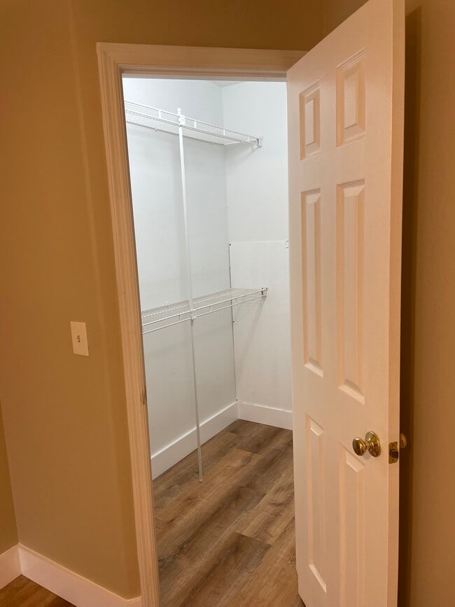 Closet - 897 Fording Island Rd