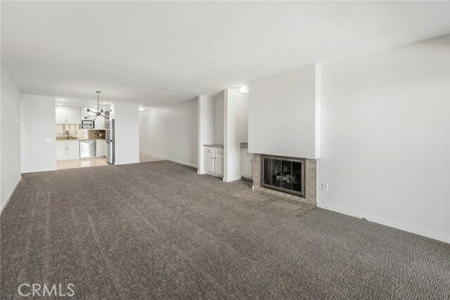 Building Photo - 3200 La Rotonda Dr