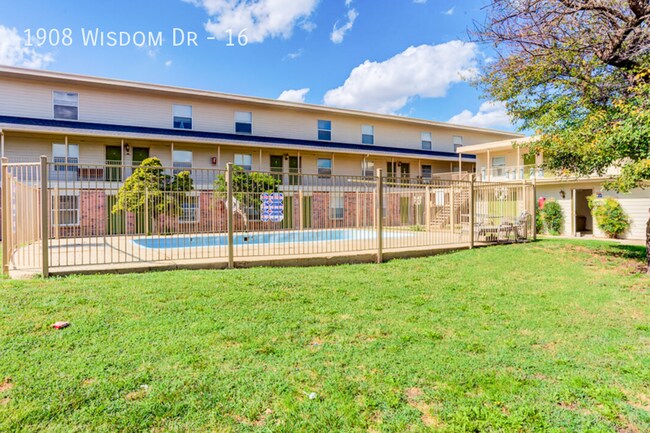 Building Photo - 1908 Wisdom Dr