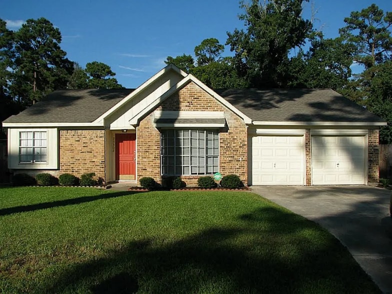 Primary Photo - 25302 Thistlewaite Ln