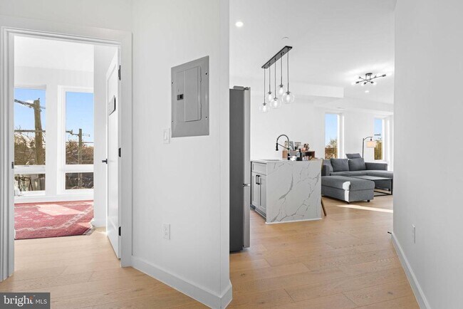 Building Photo - 30 Kennedy St NW