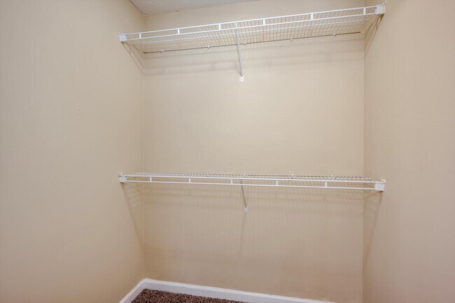 Building Photo - 153 Photinia Dr
