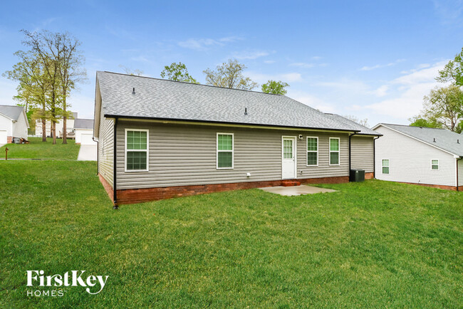 Building Photo - 2065 Samantha Dr