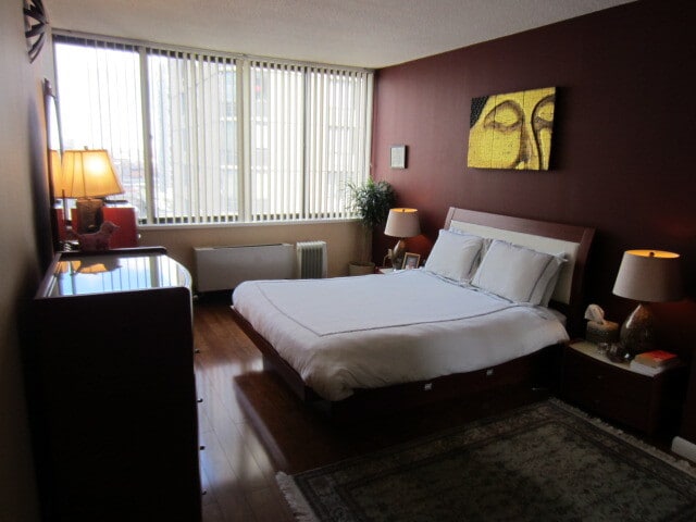 Master BedroomA - 45 River Dr S