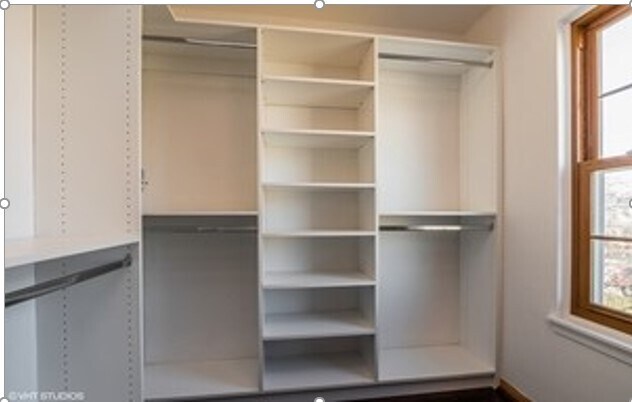 Walk in Closet - 277 Richmond Dr