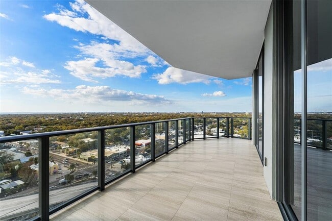 Building Photo - 3015 S Ysabella Ave