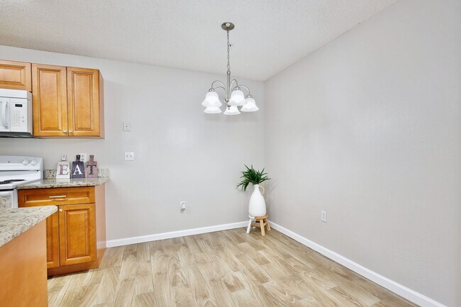 Building Photo - The Landings Condominiums