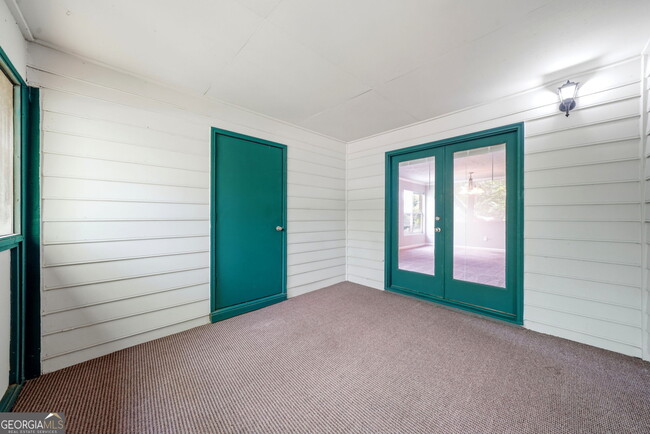 Building Photo - 117 Brittany Ct