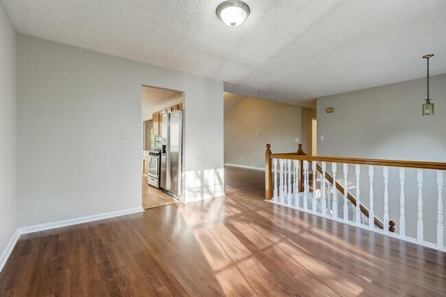 Building Photo - 715 Durham Ridge Dr NW