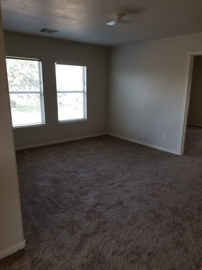 Building Photo - 19634 Tully Meadows Ct