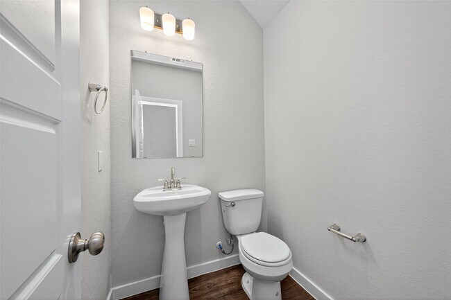 Building Photo - 21932 Juniper Crossing Dr
