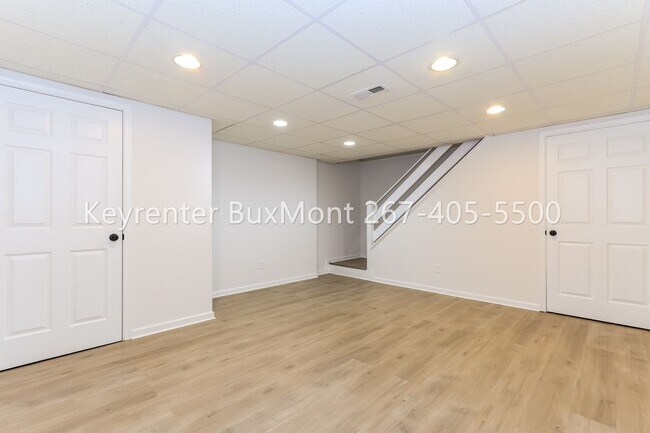 Building Photo - Updated Patriots Ridge Townhome