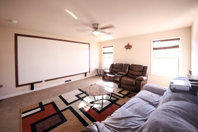 Building Photo - 3415 Pointe Vecchio Cir