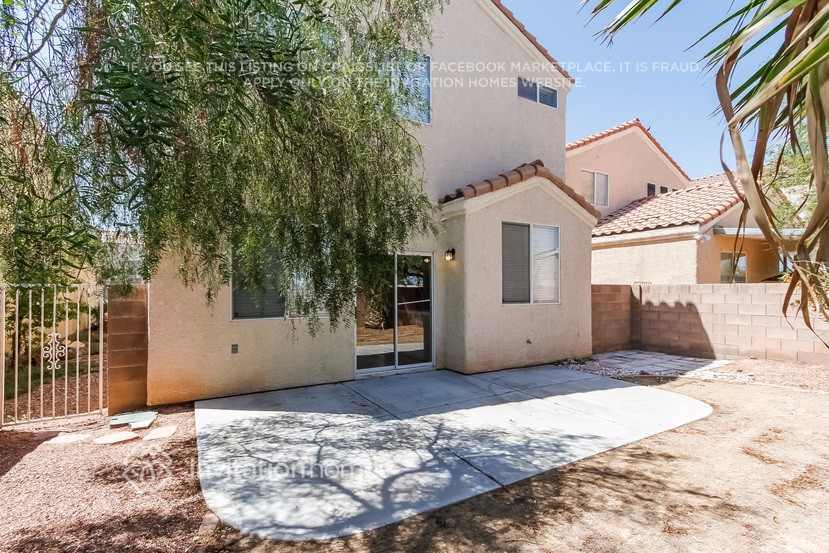 Building Photo - 9590 Friant St