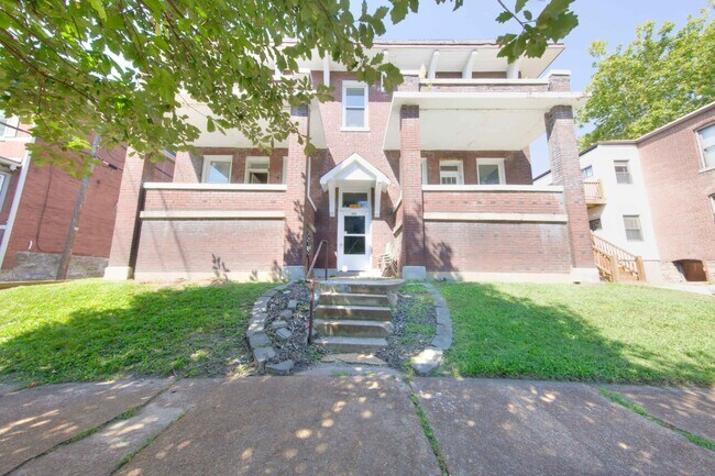Building Photo - 3111 Portis Ave