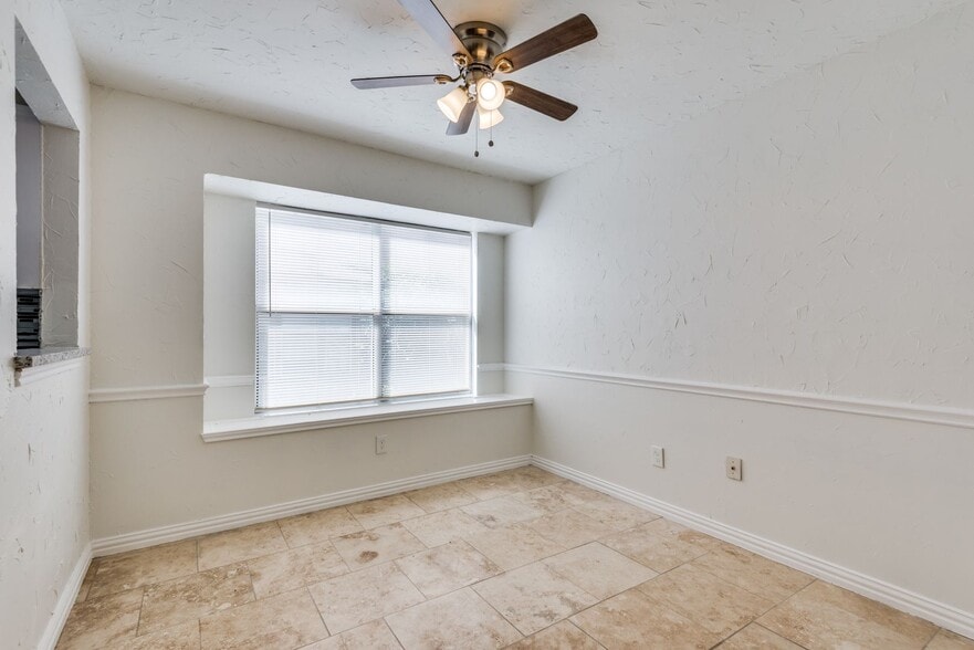 Building Photo - 1108 Bay Shore St