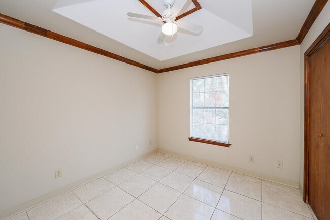 Building Photo - 2704 San Agustin Ave