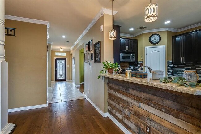 Building Photo - Forney-1112 Manassas