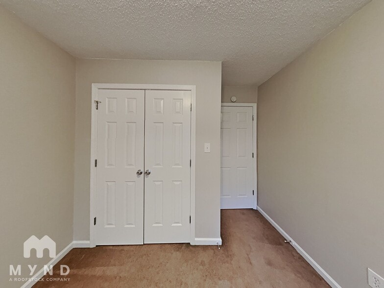 Building Photo - 5492 Sierra Tr