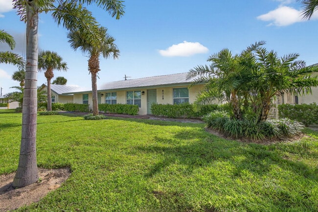 Building Photo - 8729 SE Hobe Ridge Ave