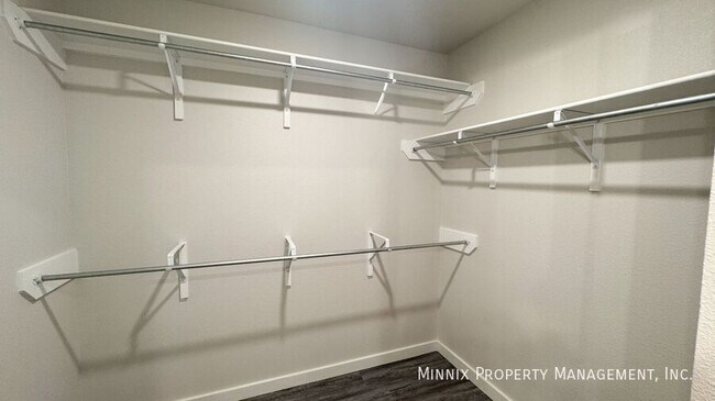 Building Photo - 8007 Date Ave