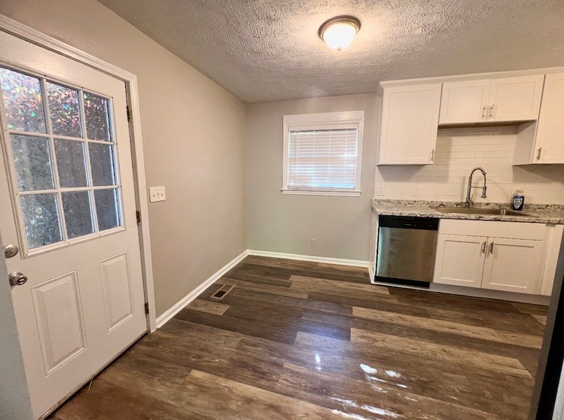 Building Photo - 4222 Yates Dr