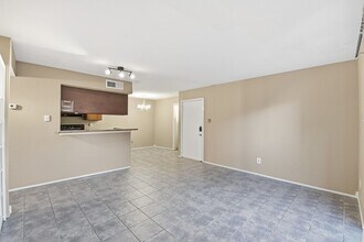 Building Photo - 12905 Woodforest Blvd