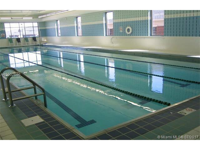 Building Photo - 101 Waterford D