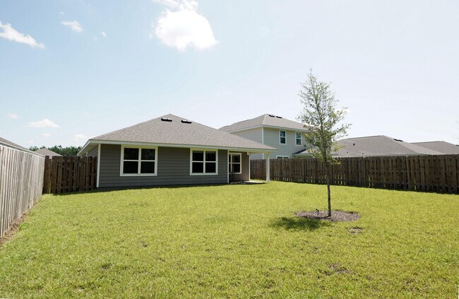 Building Photo - 334 This Way