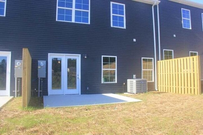 Building Photo - 539 NE Bellingham Dr