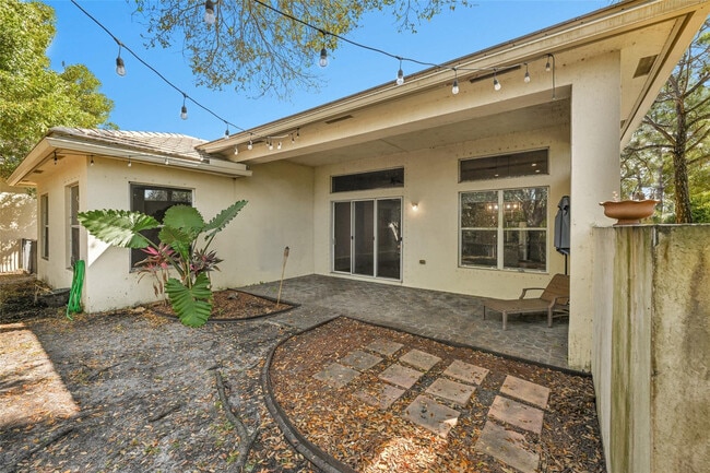 Building Photo - 9671 Osprey Isles Blvd