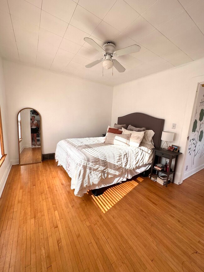 Building Photo - 6029 Portland Ave