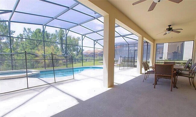 Building Photo - 361 Cabello Dr