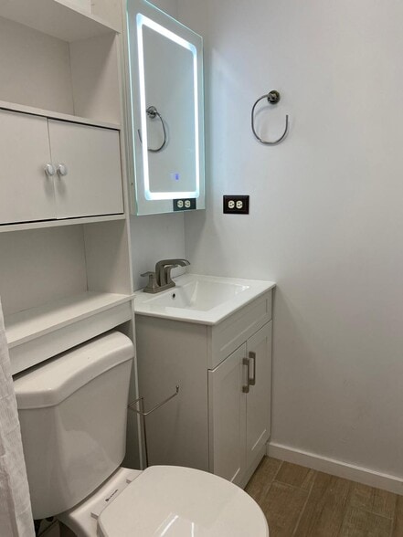 Building Photo - 2430 NW 102nd Ter