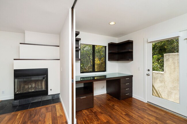 Building Photo - 6441 BRYN MAWR Dr