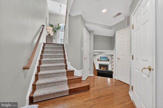 Building Photo - 12003 Mill Rock Dr