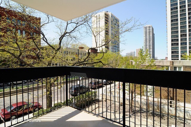 Building Photo - 1460 N Sandburg Ter